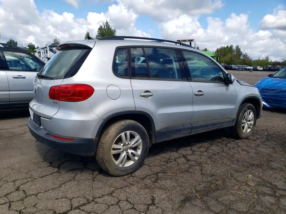 2017 VOLKSWAGEN TIGUAN S  