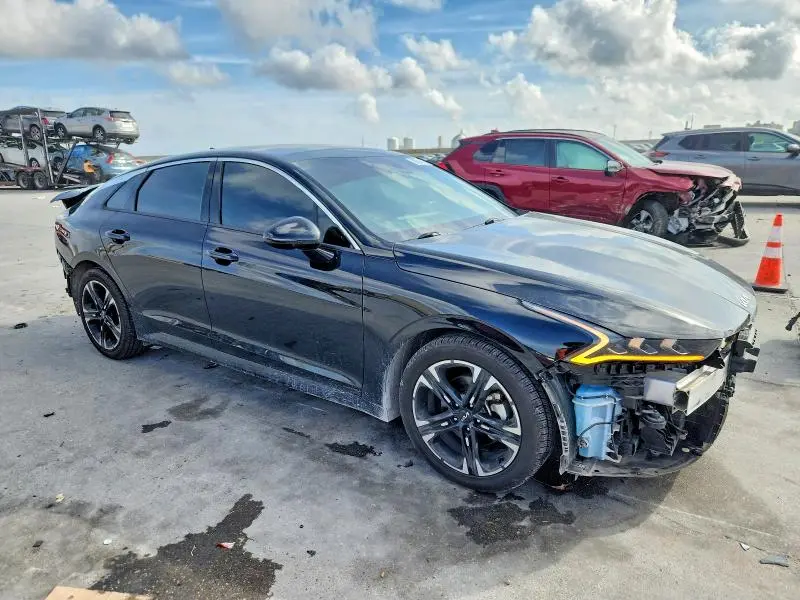 2023 KIA K5   