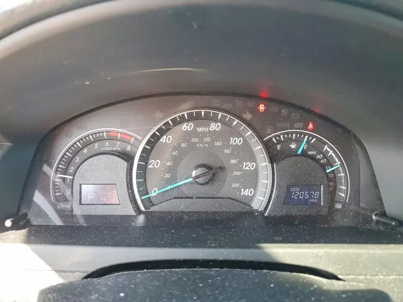2012 TOYOTA CAMRY LE  