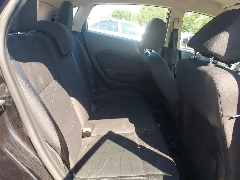 2015 FORD FIESTA SE  