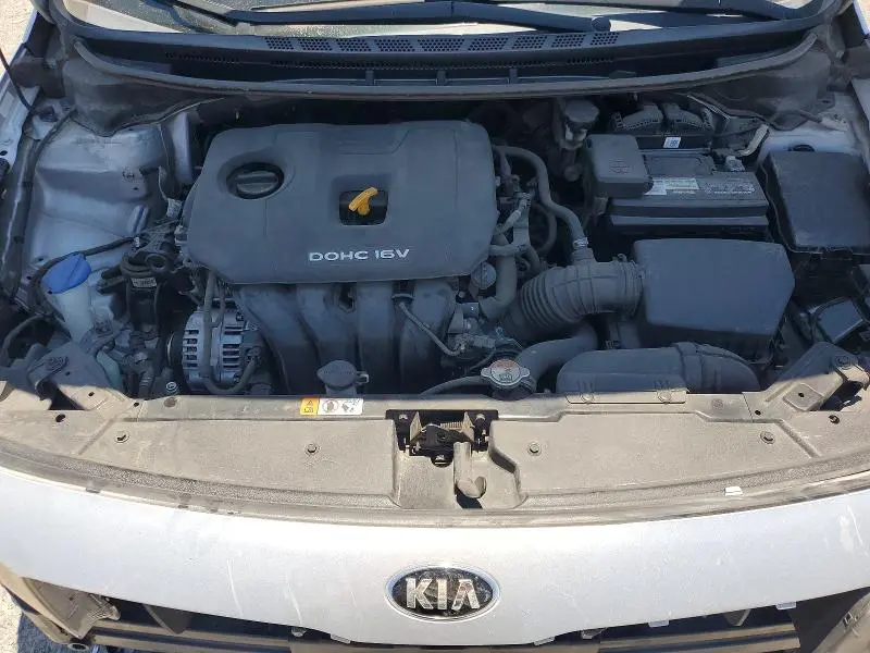2017 KIA FORTE LX  