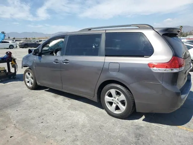2012 TOYOTA SIENNA LE  