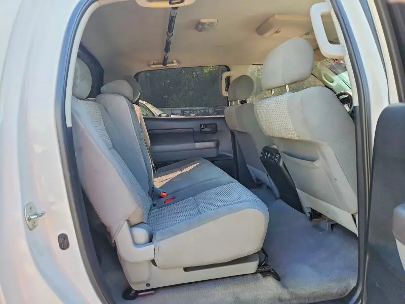 2011 TOYOTA TUNDRA CREWMAX SR5  