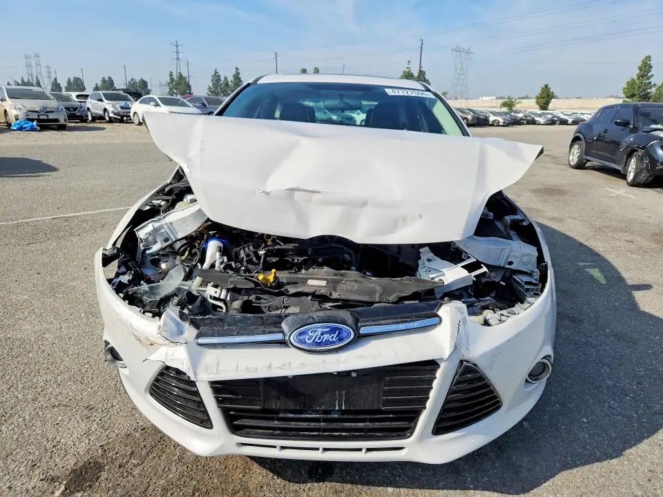 2014 FORD FOCUS TITANIUM  