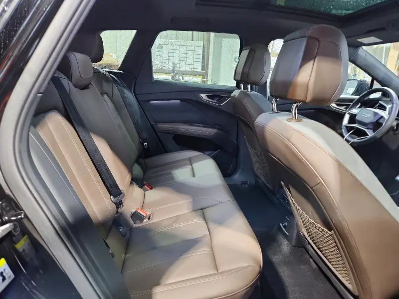 2025 AUDI Q4 E-TRON PREMIUM  