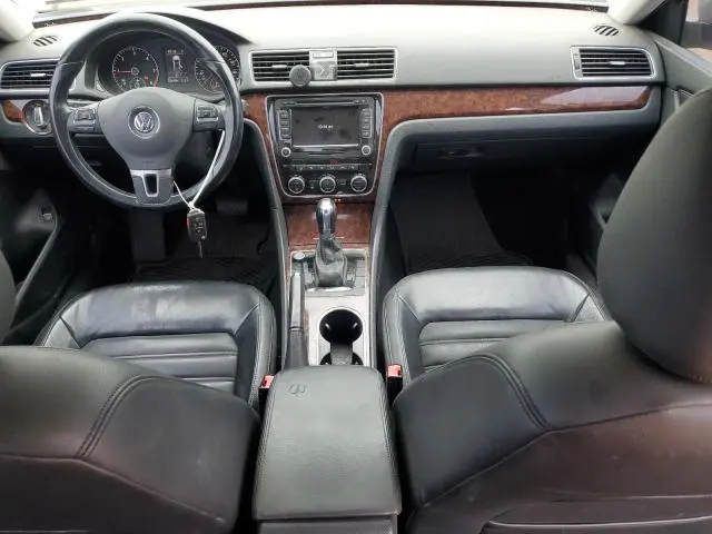 2013 VOLKSWAGEN PASSAT SEL  