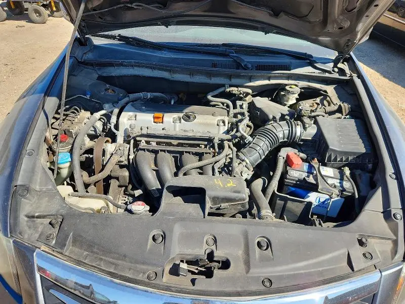 2011 HONDA ACCORD LXP  