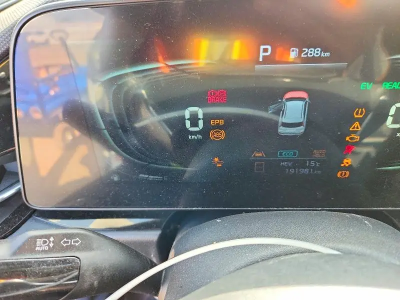 2024 KIA NIRO EX  