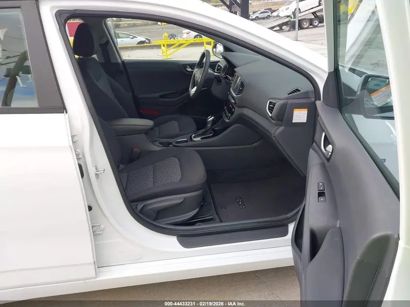 2019 HYUNDAI IONIQ HYBRID BLUE