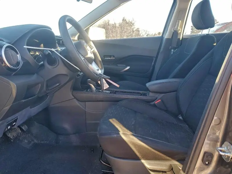 2021 NISSAN KICKS SV  