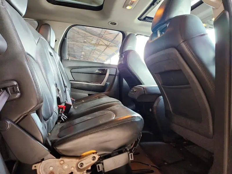 2011 GMC ACADIA SLT-1  