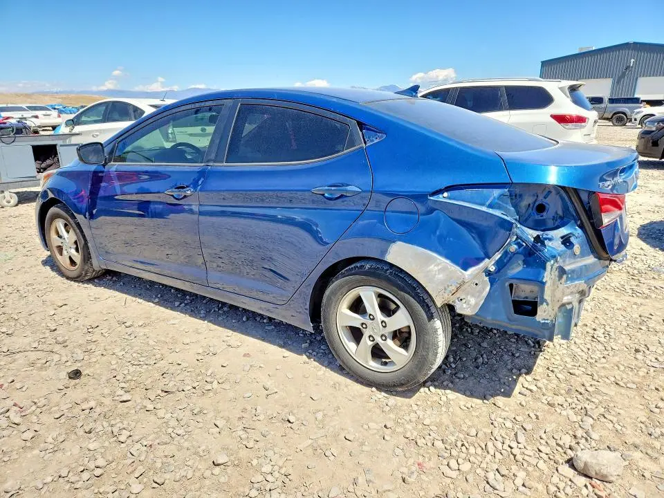 2015 HYUNDAI ELANTRA SE  