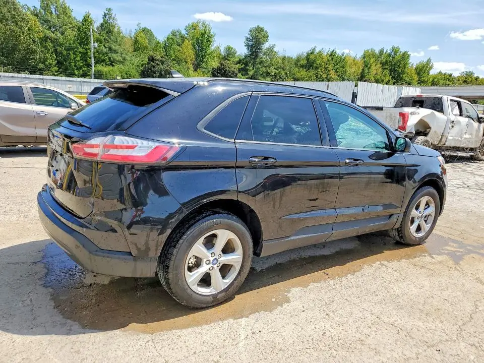 2021 FORD EDGE SE  
