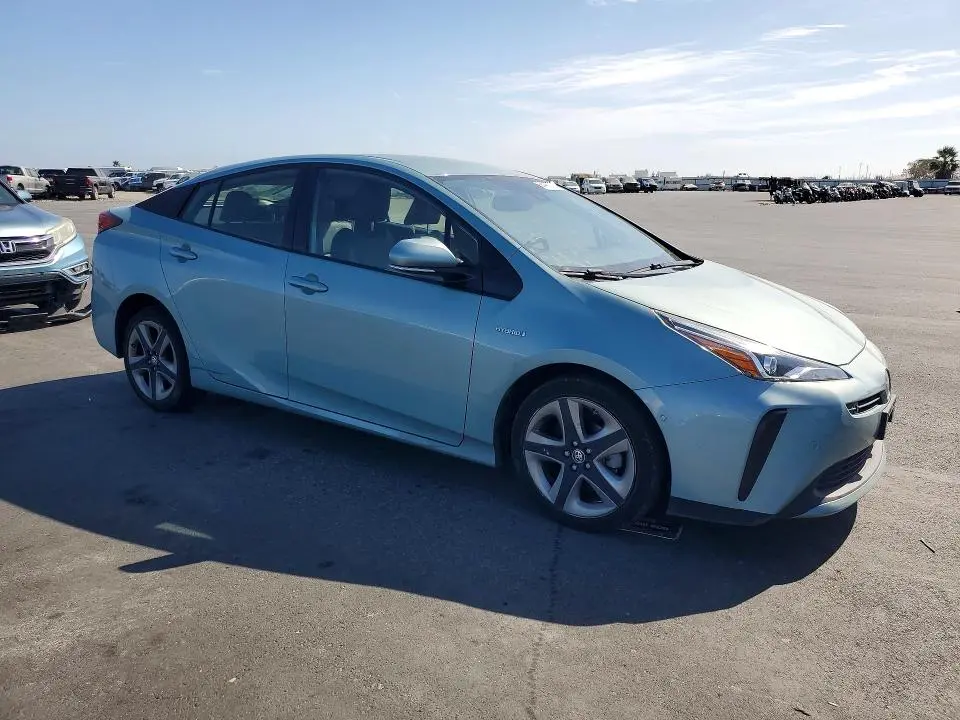 2019 TOYOTA PRIUS XLE  