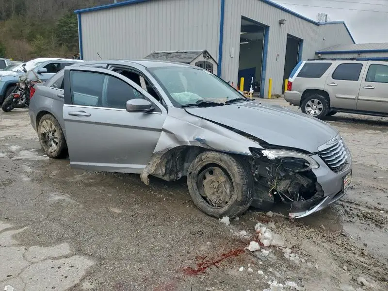 2014 CHRYSLER 200 LX  