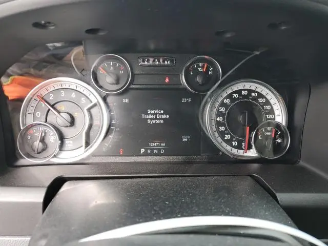 2017 RAM 1500 SLT  