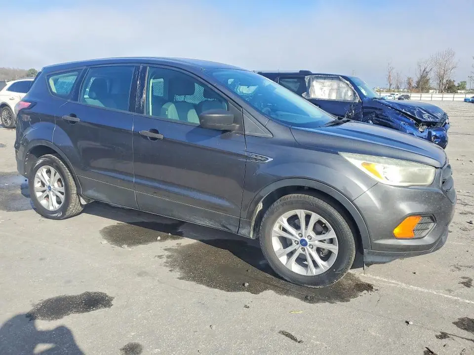 2017 FORD ESCAPE S  
