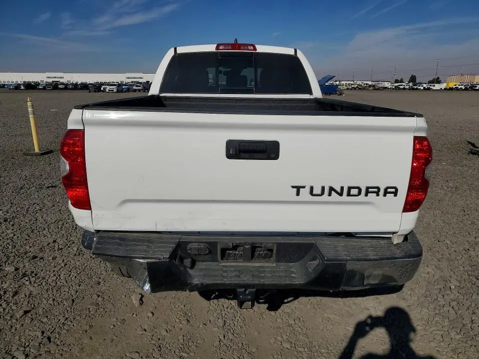 2021 TOYOTA TUNDRA SR5  