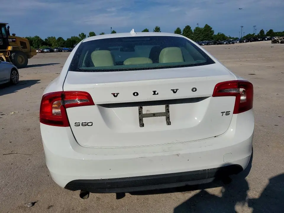 2012 VOLVO S60 T5  