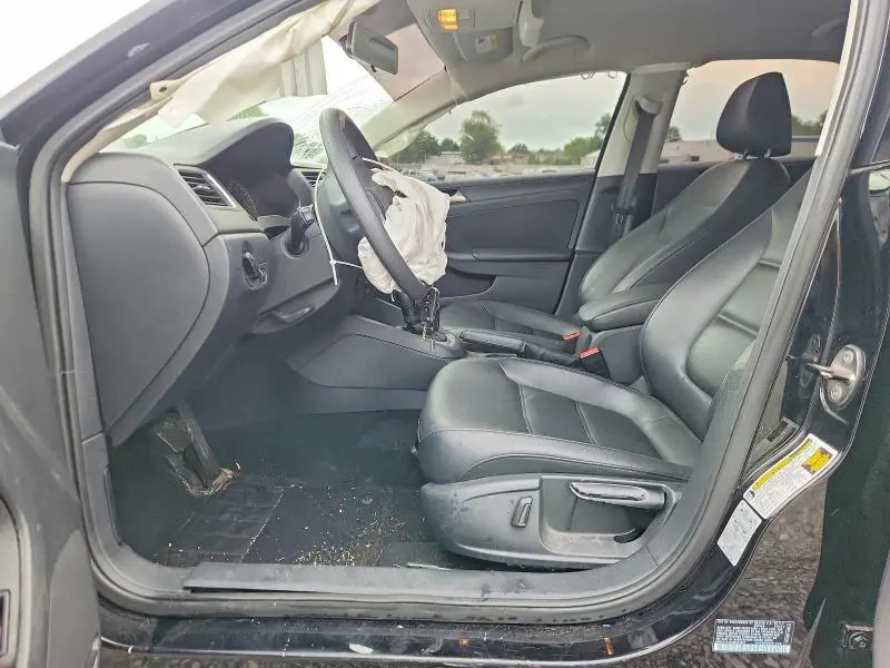 2014 VOLKSWAGEN JETTA SE  