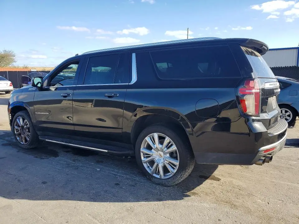 2023 CHEVROLET SUBURBAN 6.2L V8  HIGH COUNTRY