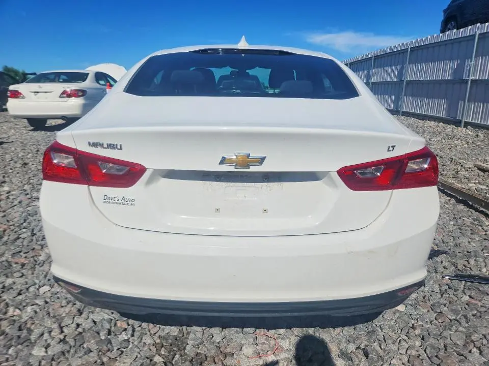 2017 CHEVROLET MALIBU LT  