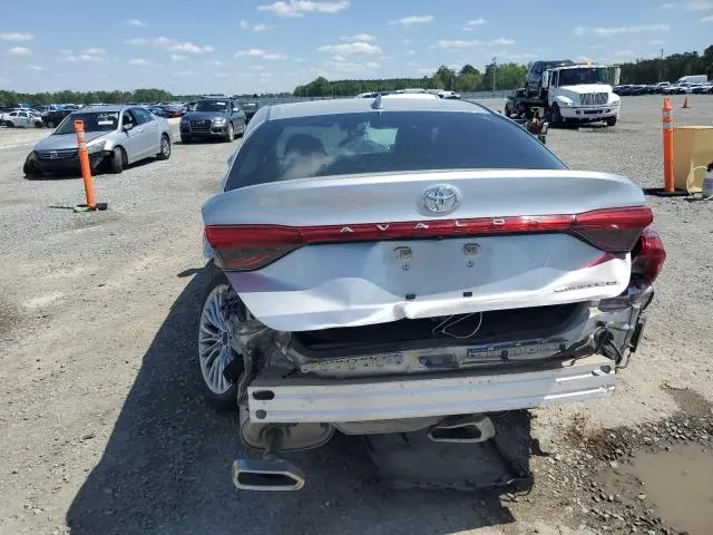 2019 TOYOTA AVALON XLE  