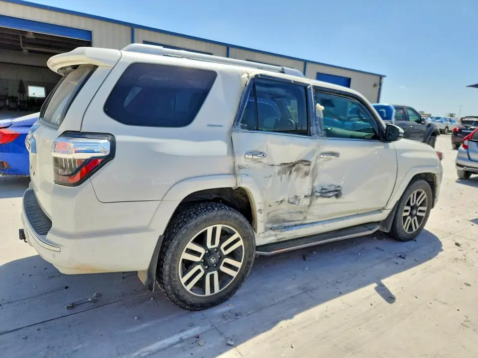 2022 TOYOTA 4RUNNER LIMITED  