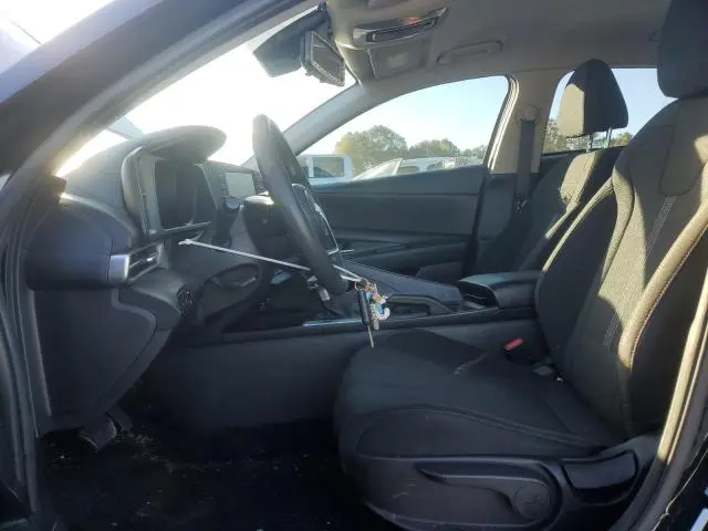 2021 HYUNDAI ELANTRA SE  