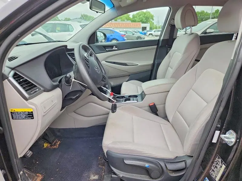 2018 HYUNDAI TUCSON SE  