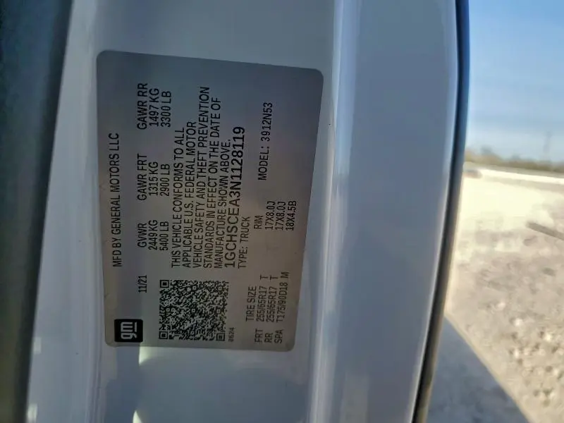 2022 CHEVROLET COLORADO LT  