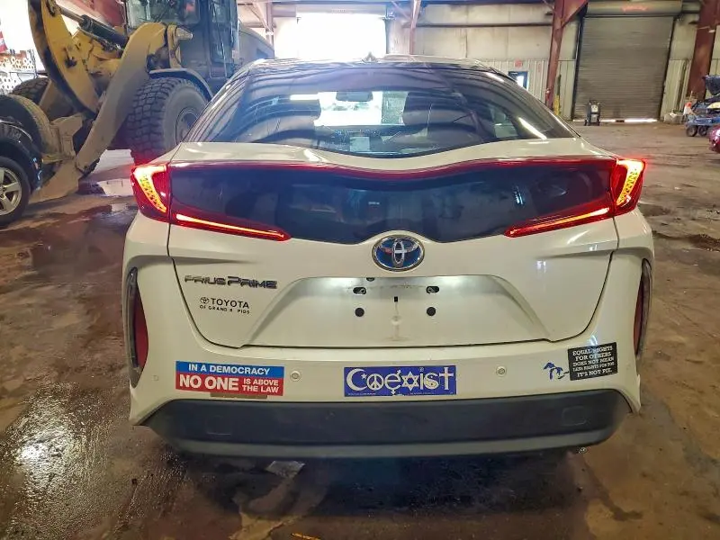 2017 TOYOTA PRIUS PRIME   