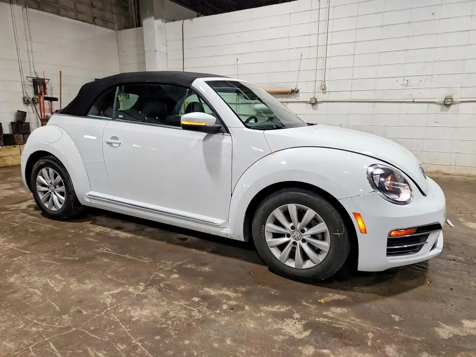 2019 VOLKSWAGEN BEETLE S  