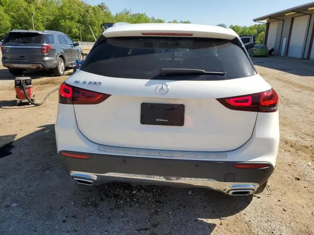 2023 MERCEDES-BENZ GLA 250  