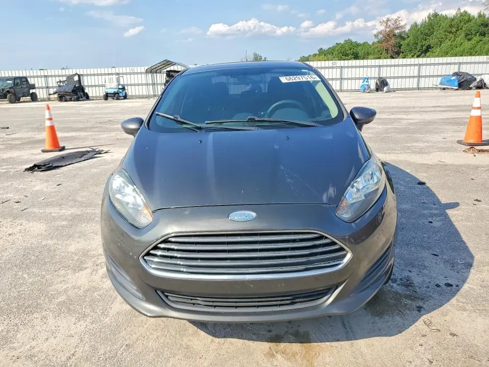 2018 FORD FIESTA SE  