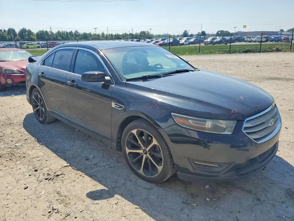 2015 FORD TAURUS SEL  