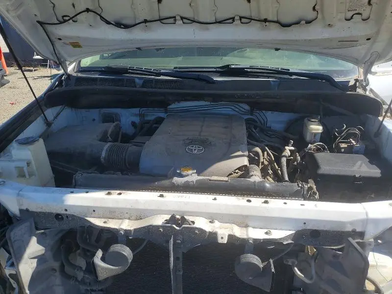 2010 TOYOTA TUNDRA CREWMAX SR5  