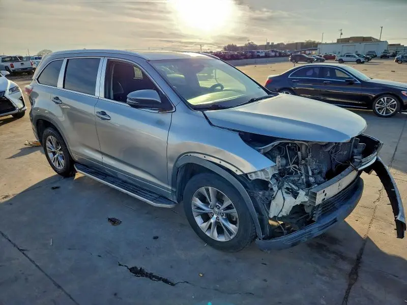 2014 TOYOTA HIGHLANDER XLE  
