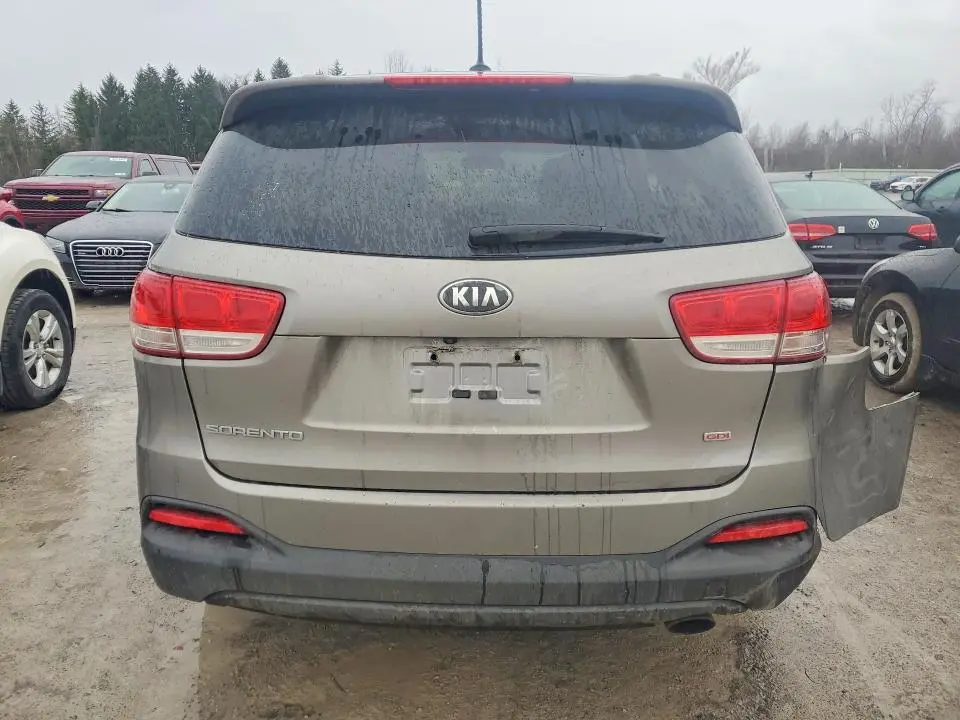 2016 KIA SORENTO LX  