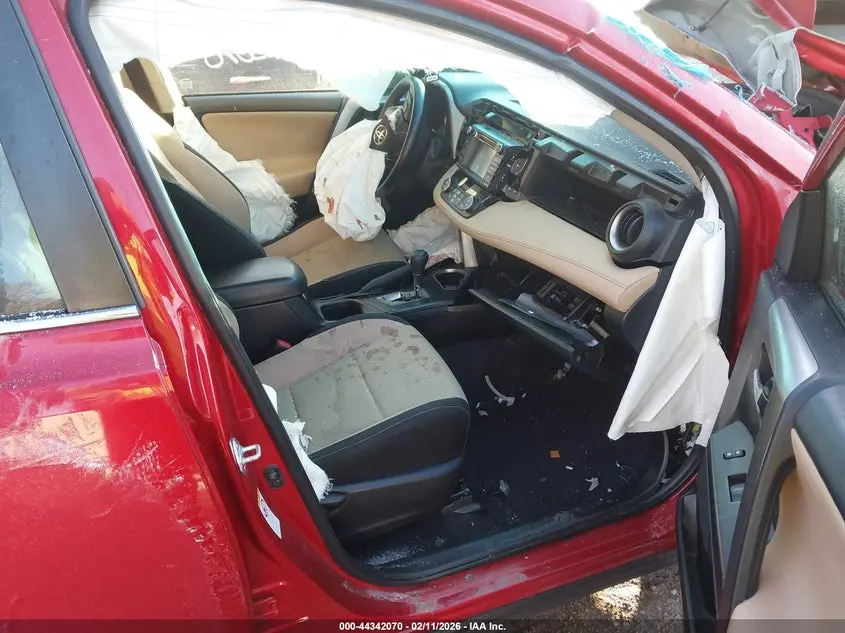 2016 TOYOTA RAV4 XLE