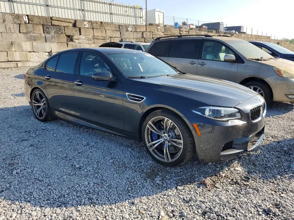 2014 BMW M5   