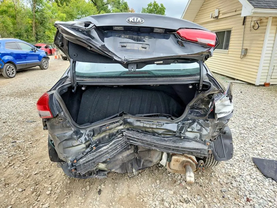 2018 KIA FORTE LX  