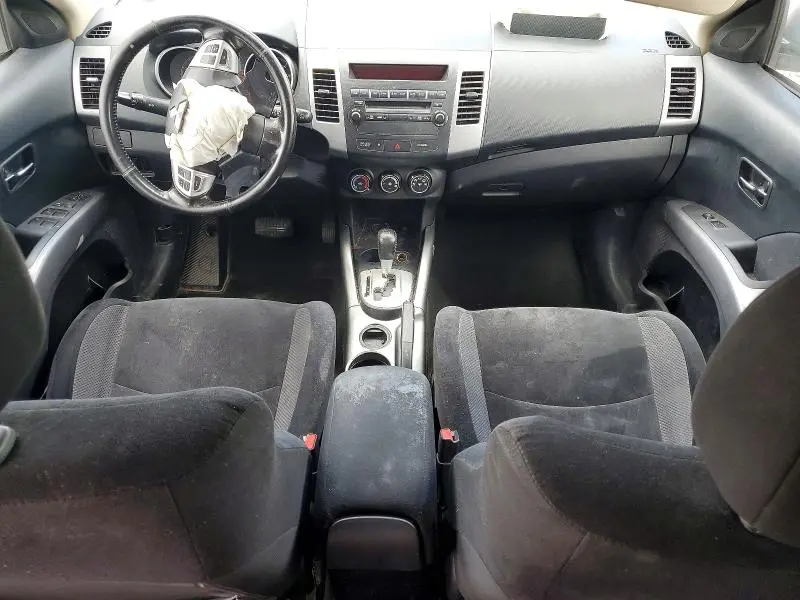 2013 MITSUBISHI OUTLANDER ES  