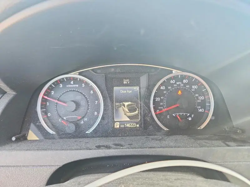 2017 TOYOTA CAMRY SE  