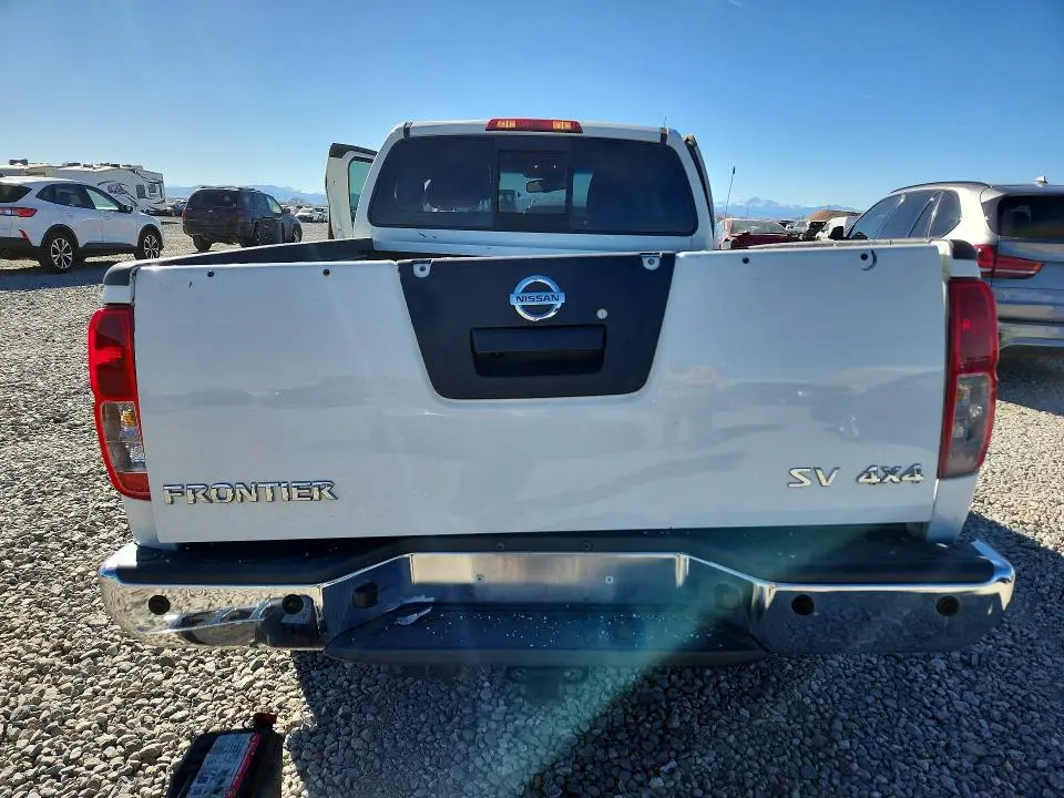 2018 NISSAN FRONTIER SV V6  