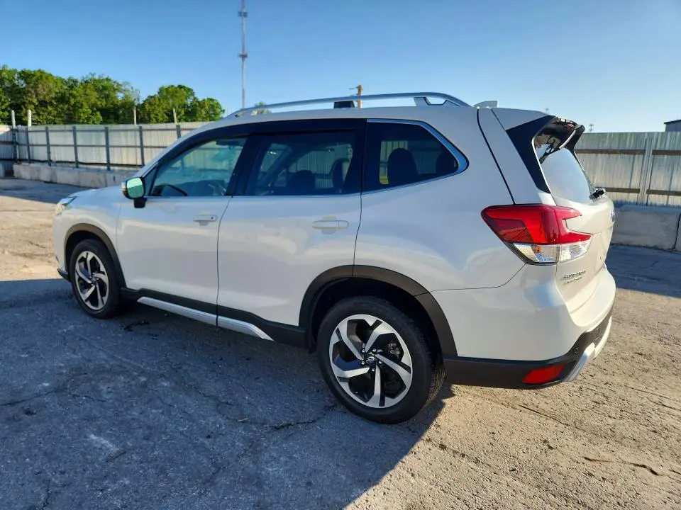 2023 SUBARU FORESTER TOURING  