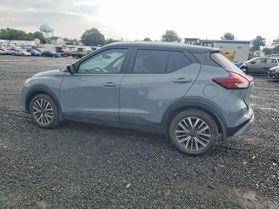 2022 NISSAN KICKS SV  