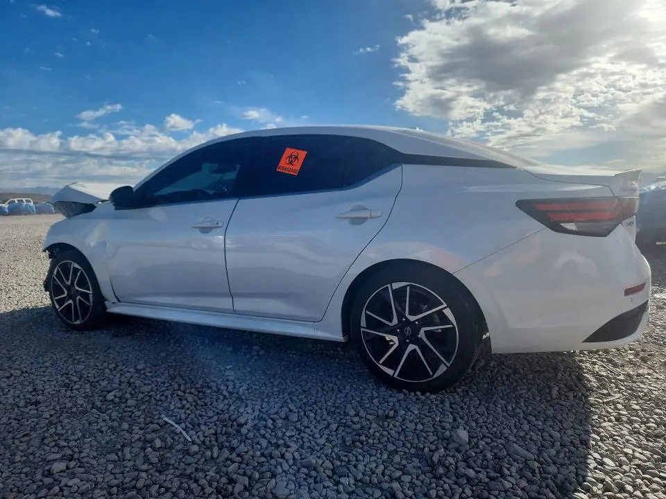 2024 NISSAN SENTRA SR  