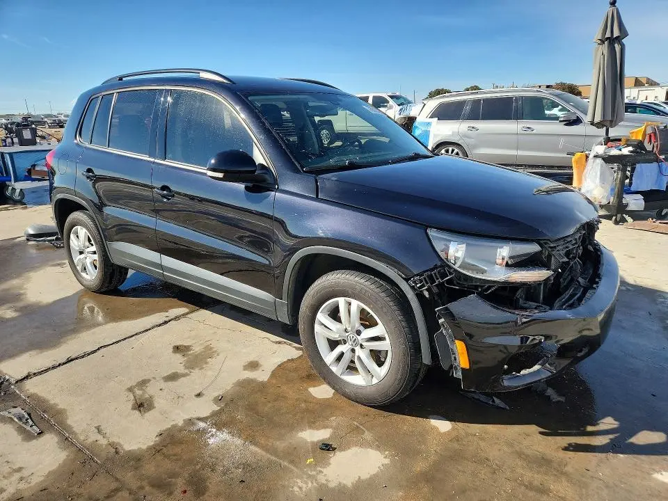 2016 VOLKSWAGEN TIGUAN S  