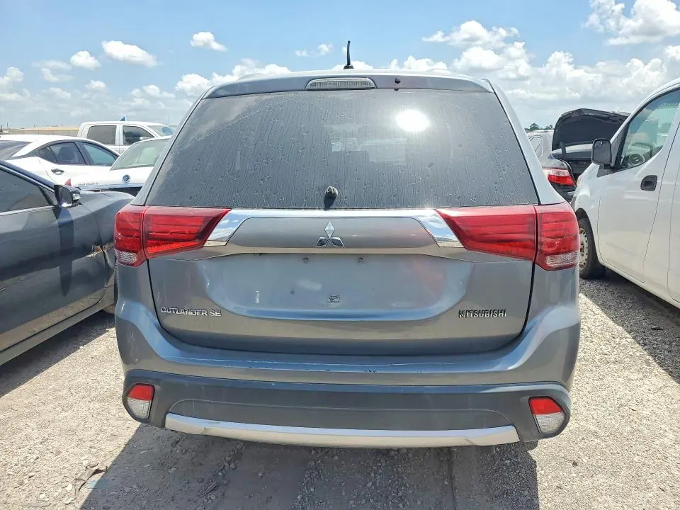 2016 MITSUBISHI OUTLANDER SE  